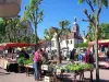 Le marché du samedi matin, place Monge