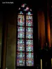 礼拝堂のステンドグラスの窓 - ©Jean Espirat