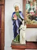 Статуя Святой Анны воспитывающей Богородицы (© J.E)