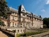 Chateau de Montvillargenne - Hôtel vacances & week-end à Gouvieux