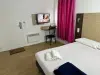 FASTHOTEL ROISSY CDG SUD - Claye Souilly - Holiday & weekend hotel in Claye-Souilly