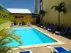 Karaibes Hotel - Hotel de férias & final de semana em Le Gosier