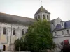 Аббатство Сен-Савин - Аббатство церковь и монастырское здание