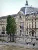 Банки Сены - Фасад Музея Орсе с видом на Сену