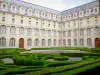 Валь-де-Грейс - Французский сад монастыря бывшего королевского аббатства Валь-де-Грас