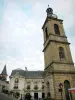 Децировать - Башня с часами со статуей Гая Кокиля, фасад ратуши и колокольня церкви Сен-Аре