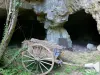 Замок Валансай - Замковый парк: туфовые пещеры и телега