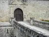 Замок Казенёв - Ворота замка