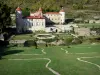 Замок Ла Батисс - Обзор замка и его французских садов; в Chanonat, в Региональном природном парке вулканов Овернь