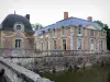 Замок Ла Ферте-Сен-Обен - Входной павильон, рвы и оранжерея; в Сельне