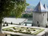 Замок Туве - Сады замка: партер из самшитной вышивки, граничащий с водной лестницей и часовней; в муниципалитете Ле-Туве, в Грезиводане