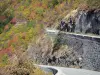Пейзажи Дофине - Oisans: дорога Альп д'Юэз осенью