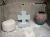 Приорат Комберумаля - Grandmontain Монастырь Comberoumal: крест, ваза