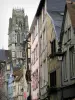 Руанский - Фахверковые дома и башня аббатства Сен-Уен