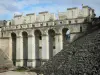 Фер-ан-Тарденуа - Остатки замка Фер-ан-Тарденуа: пятиарочный ренессансный галерейный мост