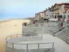 Хосегор - Песчаный пляж и фасады набережной морского курорта