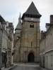Шамбон-сюр-Вуэз - Сент-Валери Романская церковь Лимузенского аббатства с двумя башнями, улицами и домами