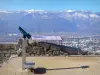 強いバスティーユ - バスティーユの遺跡（グルノーブルの自治体）：地質学者のテラス：望遠鏡とグルノーブル市と周辺の山々の景色を望むベルヴェデーレの説明パネル