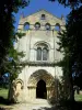 Abadía de Blasimon - Antigua abadía benedictina de Saint- Nicolas : fachada oeste de la iglesia de Saint- Nicolas
