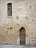 Abbaye d'Arthous - Abbaye Sainte-Marie Arthous: puerta coronada por un reloj de sol