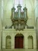 Abdij van Pontigny - Interieur van de abdij: orgel en galerij