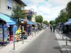 Andernos-les-Bains - Shops of the General de Gaulle avenue