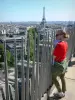 Arc de Triomphe - Vue sur Paris et la tour Eiffel depuis la terrasse panoramique