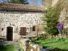 Arlempdes - Maison en pierre et son jardin