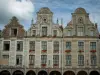 Arras - Casas de dos aguas de estilo flamenco de la Grand-Place