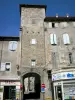 Aubenas - Porta e fachadas da cidade