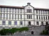 Aurillac - Ala de la vivienda Château Saint-Étienne el Museo de los Volcanes