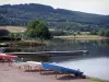Autun - Vallon expanse of water, pontoon, shores, leisure center (water sports centre), boats, trees and forest