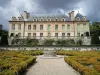 Auvers-sur-Oise - Château d'Auvers y su jardín francés