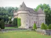 Auzers castle - Medieval castle of Auzers in a green setting