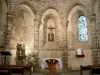 Basílica de Évron - Interior de la Basílica de Nuestra Señora del Espino: Capilla de Saint Crespin: Estatua de Nuestra Señora del Espino