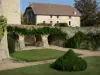 Beauvoir castle - Garden, bridge and outbuilding of the castle; in the town of Saint-Pourçain-sur-Besbre, in Besbre valley