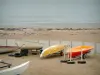 La Bernerie-en-Retz - Barcos, playa de arena y el mar (Océano Atlántico)