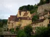 Beynac-et-Cazenac - Houses of the village, in the Dordogne valley, in Périgord