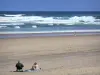 Biscarrosse-Plage - Costa de las Landas: playa de arena de la localidad y las olas del océano Atlántico, en la ciudad de Biscarrosse