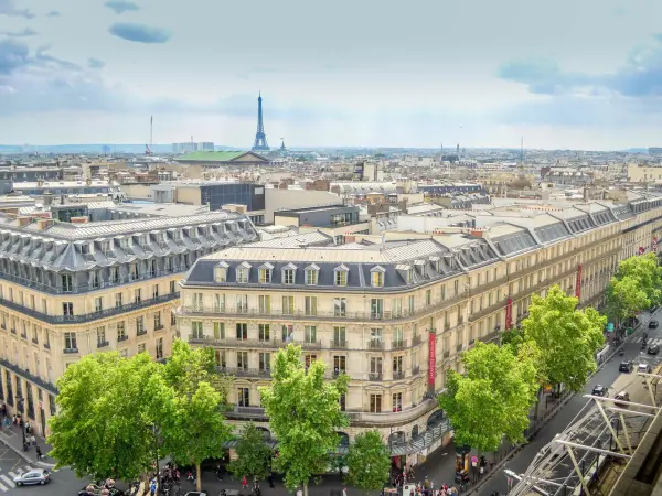Boulevard Haussmann and its department stores - Tourism & Holiday Guide
