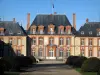 Breteuil castle - Water basin in the castle park