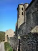 Camon - Bell tower of the church (old abbey church) and ramparts