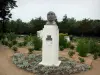 Casa de Georges Clemenceau - Busto de Georges Clemenceau y el jardín