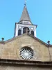 Case-Pilote - Campanario y el detalle de la fachada de la iglesia de Nuestra Señora de la Asunción y de San José
