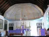 Case-Pilote - Dentro de la iglesia de Nuestra Señora de la Asunción y el coro de San José