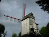 Cassel - Casteelmeulen, pin molino de viento de madera, situado en la cima del monte Cassel