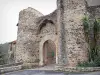 Castelnou - Puerta fortificada de la aldea medieval