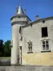 Castelo de La Brède - Fortaleza cercada por fossos