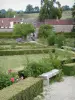 Castillo de Bussy-Rabutin - Jardín francés del castillo