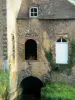 Castillo y molino de Thévalles - Frente del molino de agua, en la ciudad de Chémeré-le-Roi